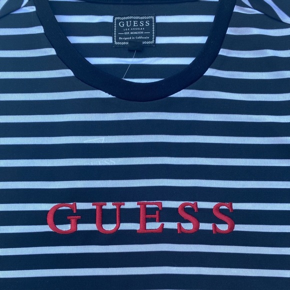 New GUESS Men's Tee SZ M - Picture 2 of 4